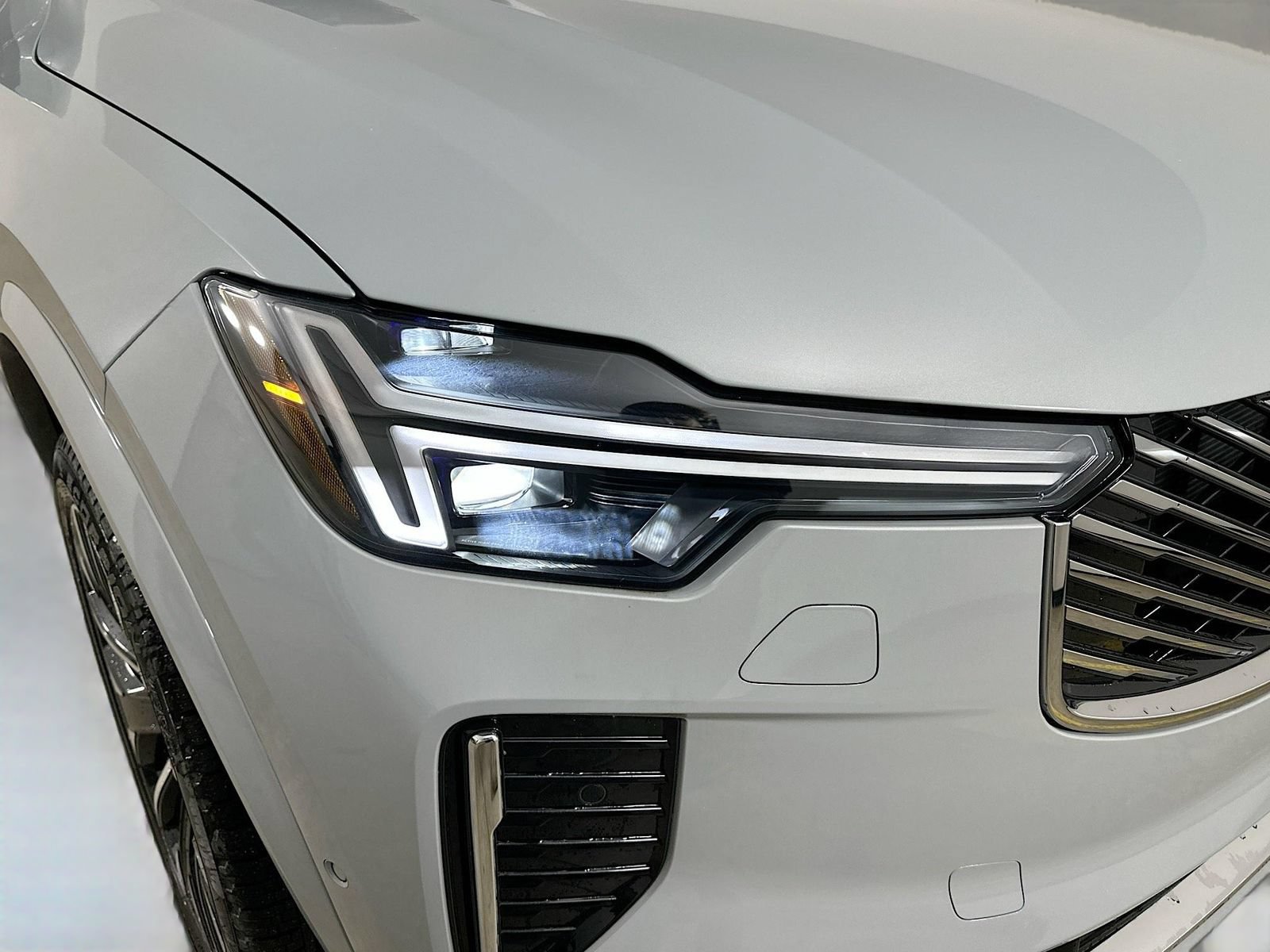 New 2026 Volvo XC90 B6 Ultra w/ Protection Package AWD/4WD image 9