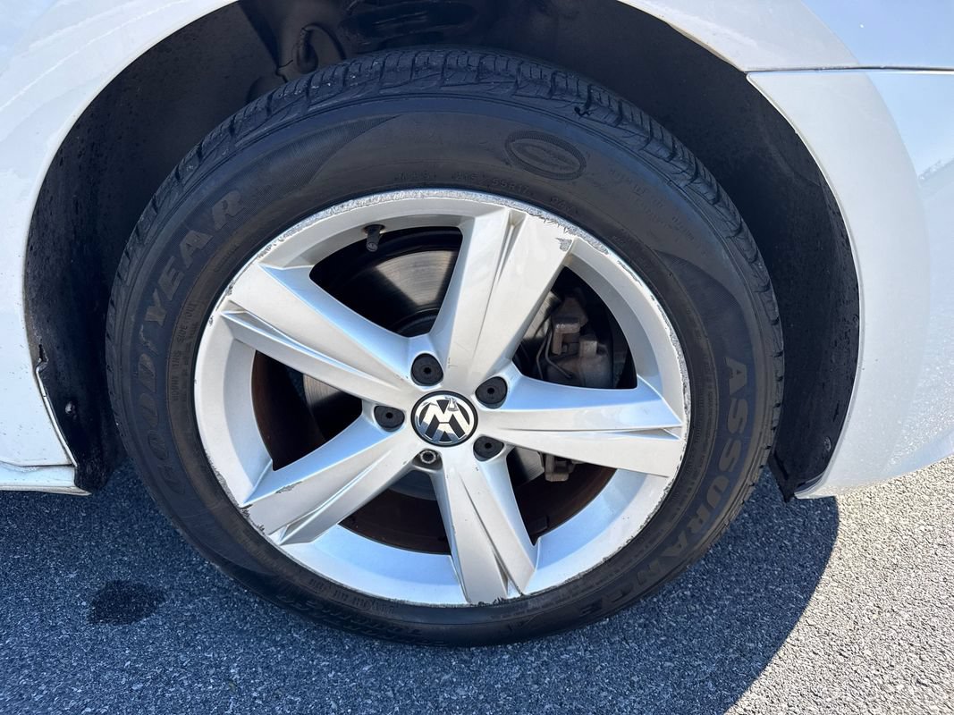 Used 2013 Volkswagen Passat 2.5 SE FWD image 27