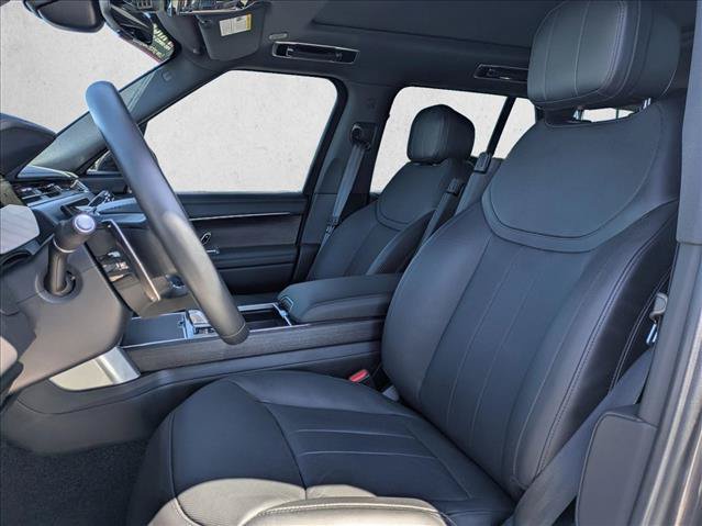 Certified 2025 Land Rover Range Rover SE AWD/4WD image 17