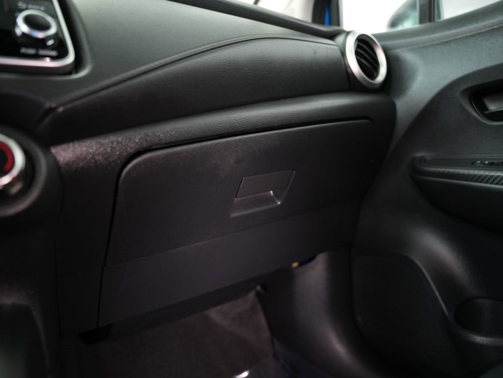 Used 2021 Nissan Versa S image 40