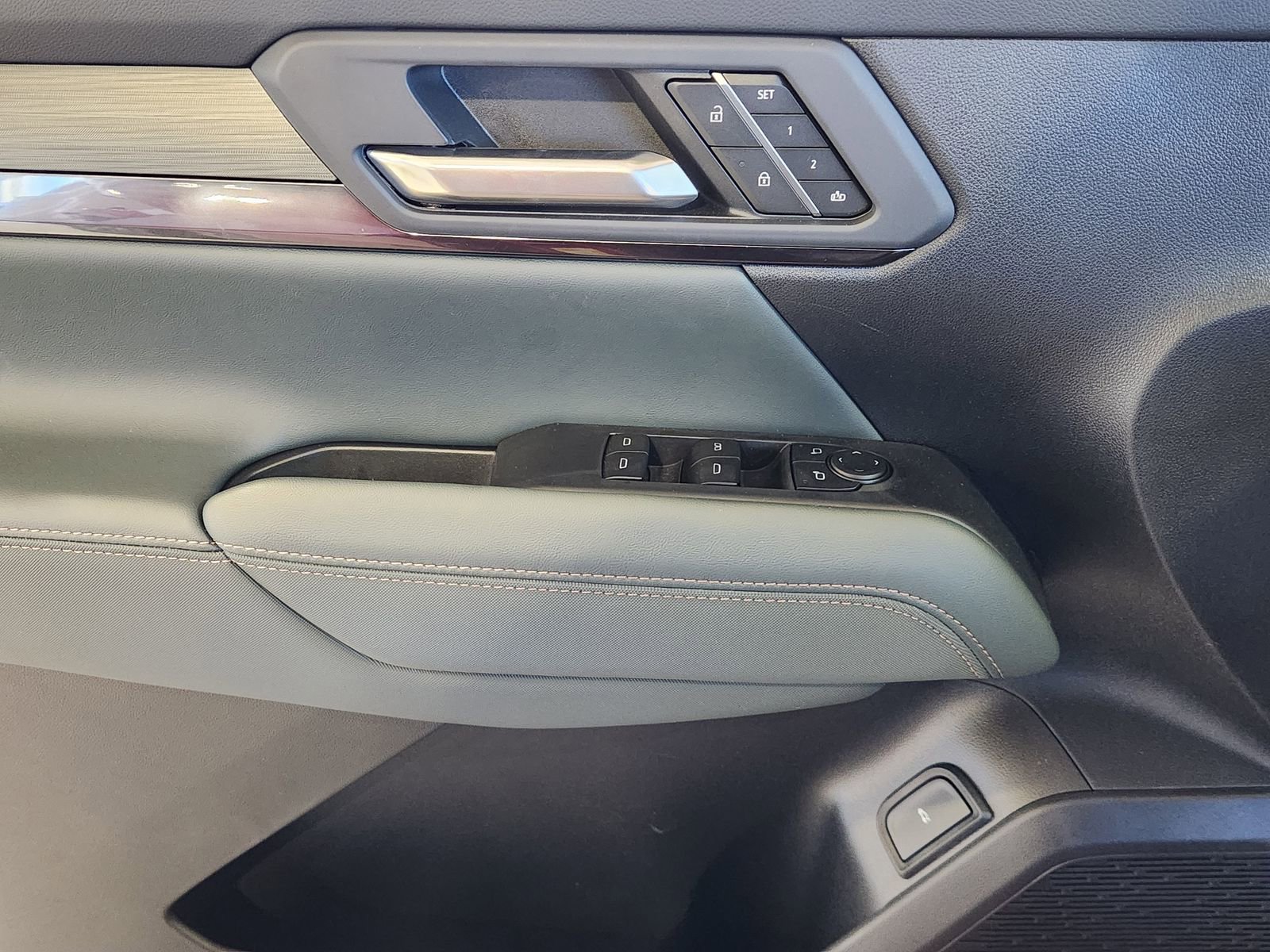 Certified 2026 GMC Terrain AT4 w/ Convenience Package III image 26