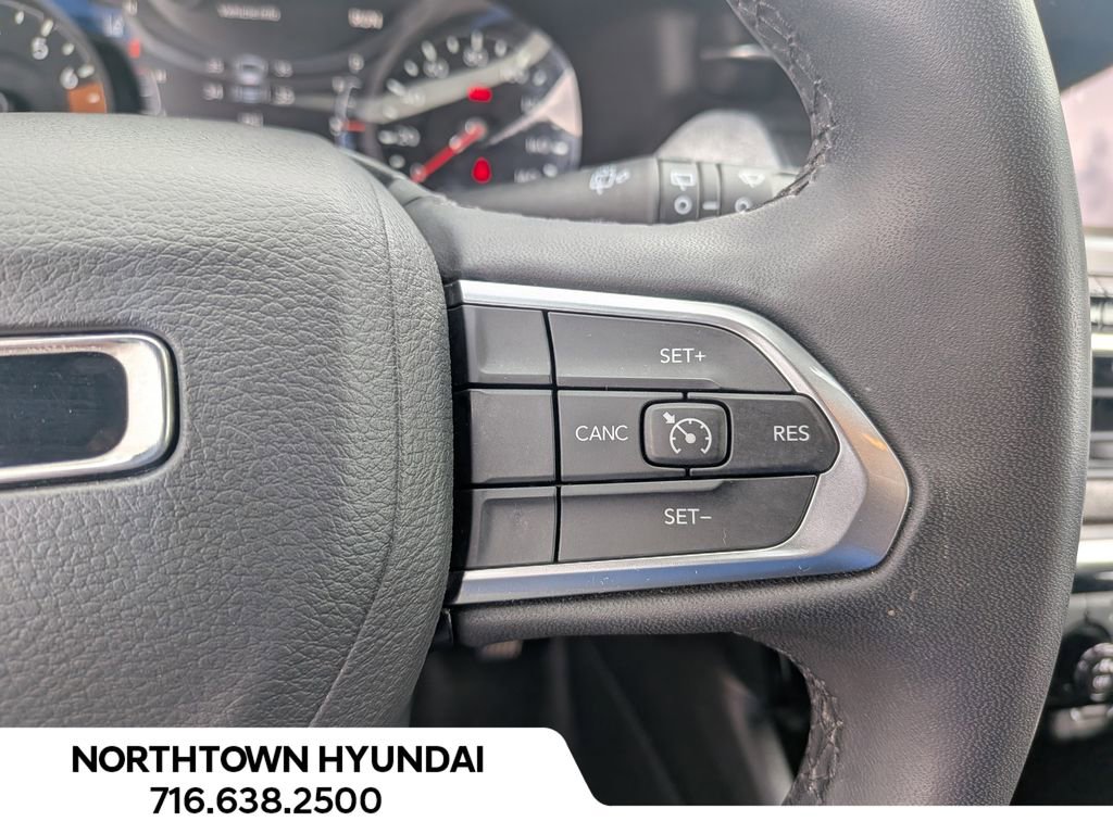 Used 2024 Jeep Compass Latitude image 24