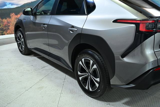 Used 2025 Subaru Solterra Premium image 8