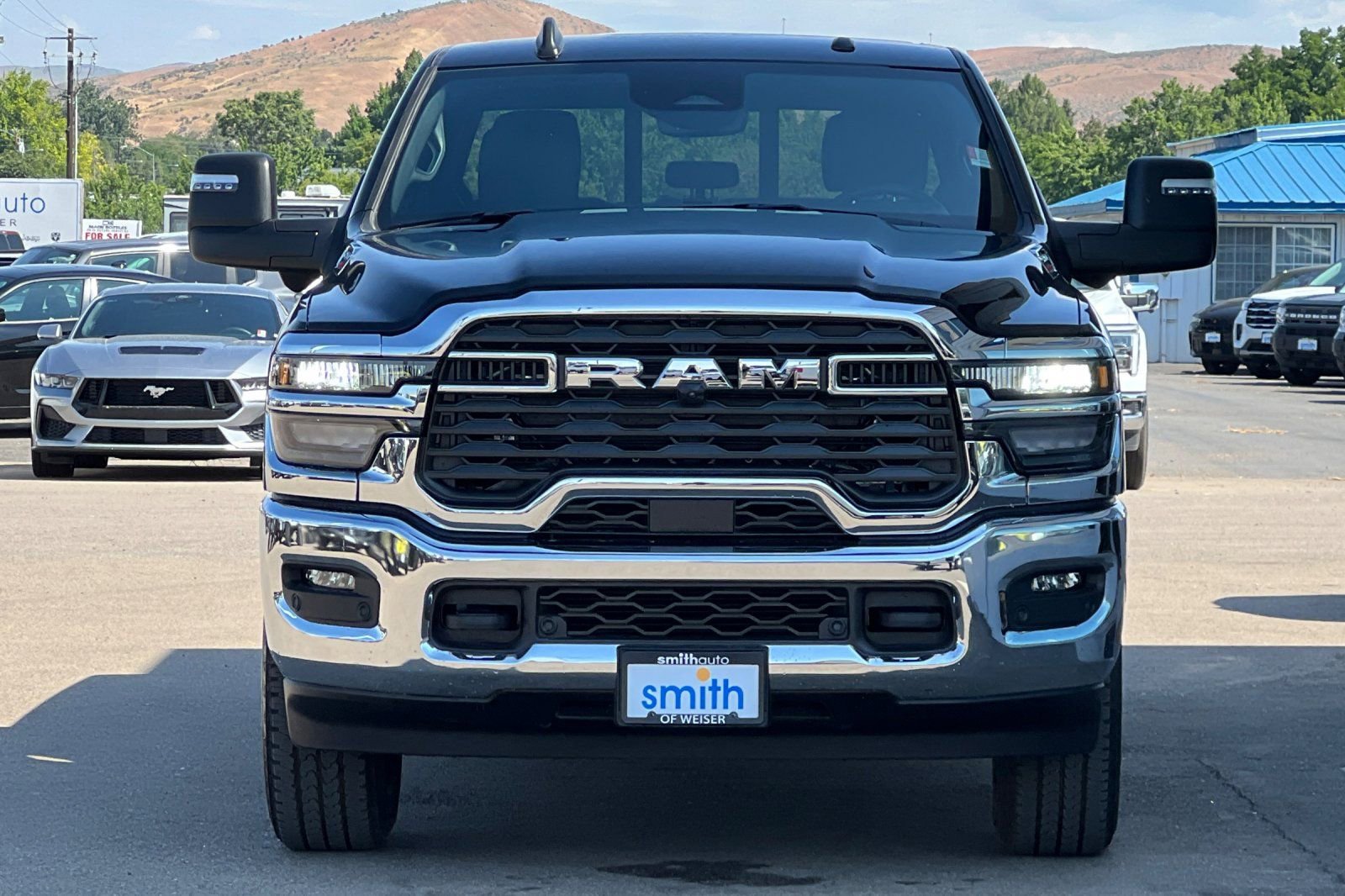 New 2025 RAM 2500 Tradesman AWD/4WD video 3