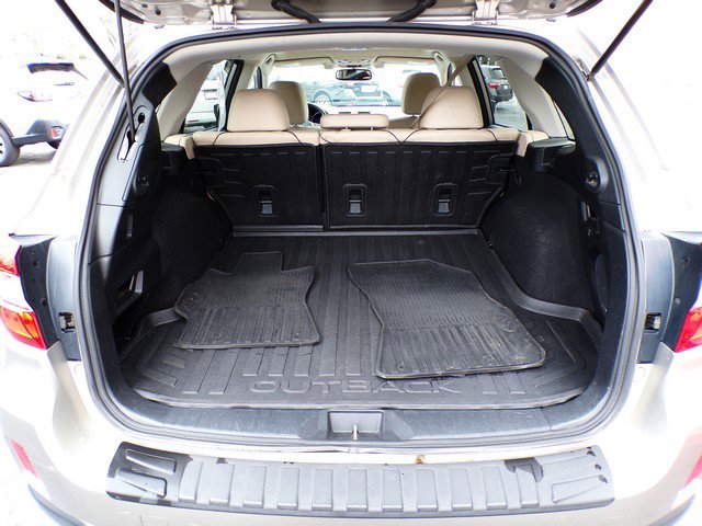 Used 2015 Subaru Outback 2.5i Limited image 23