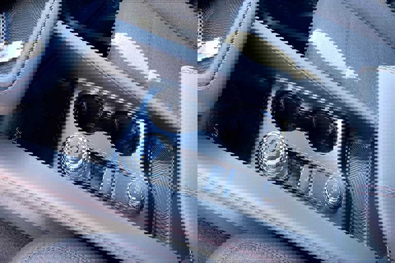 Used 2026 Ford Explorer Active image 17