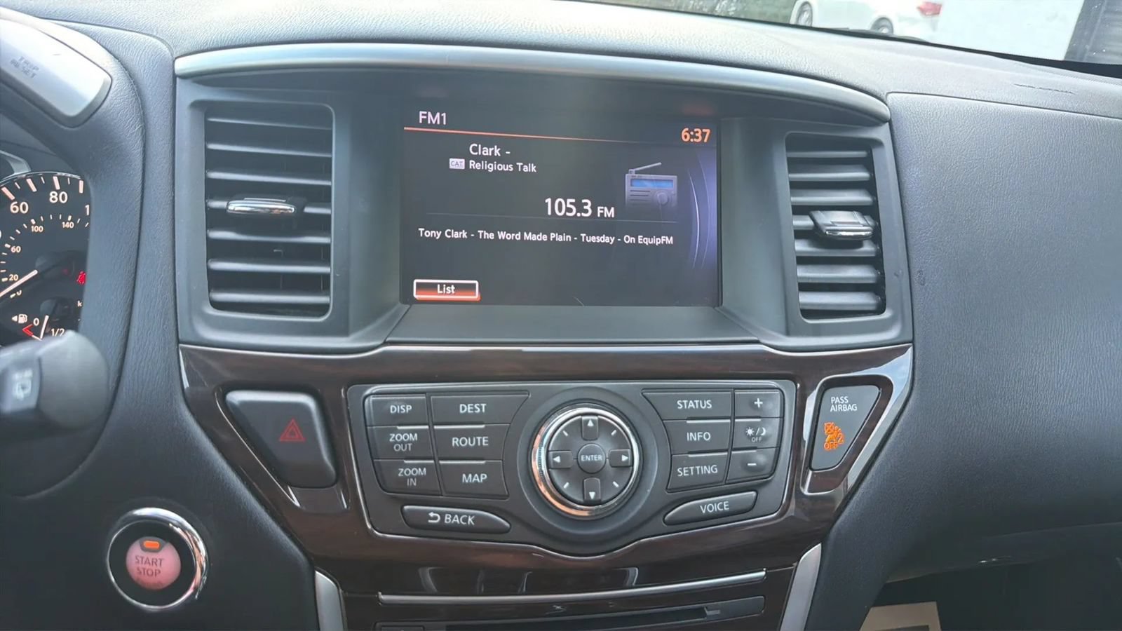 Used 2014 Nissan Pathfinder SL w/ SL Tech Package AWD/4WD image 28