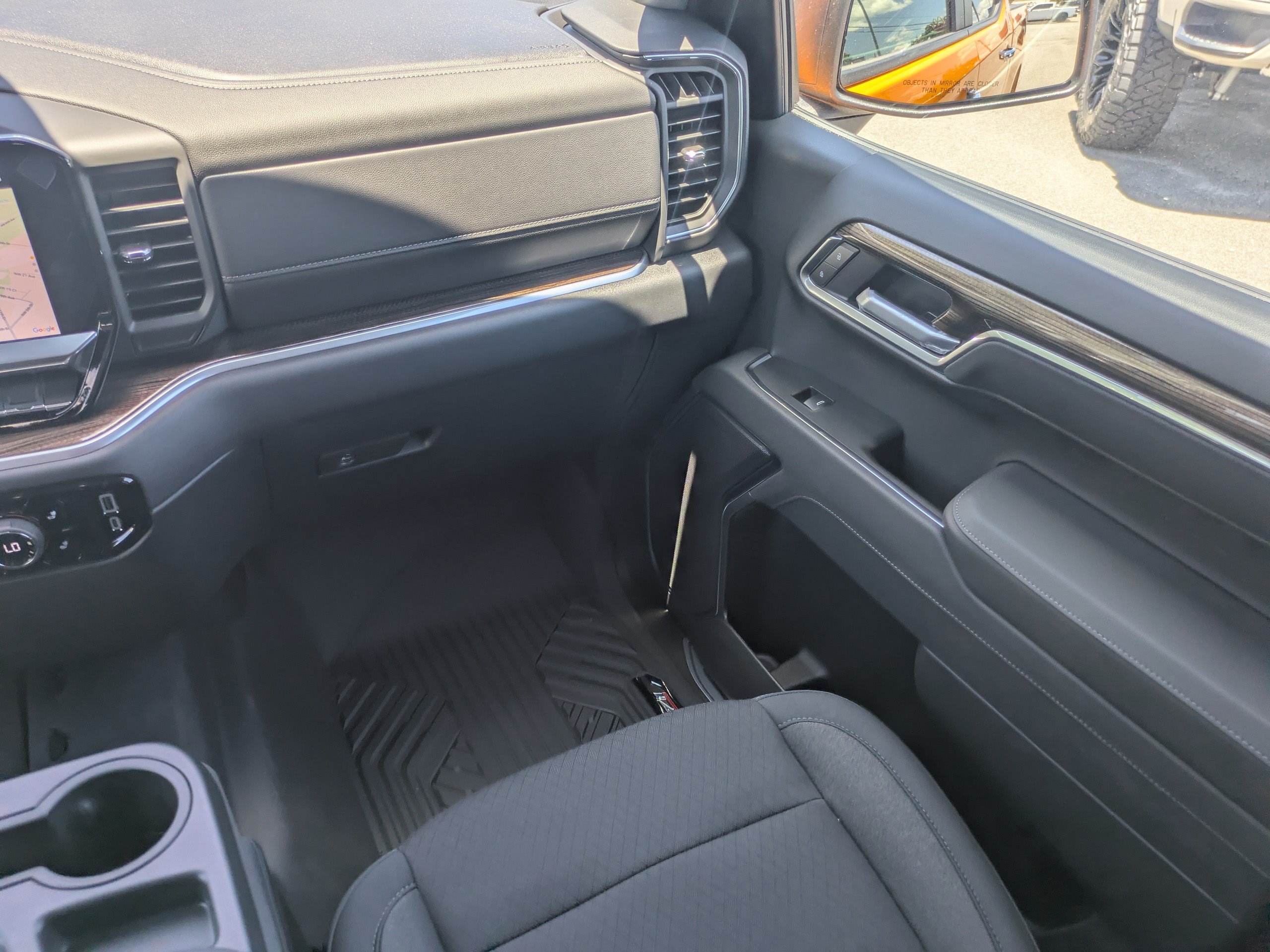 New 2026 Chevrolet Silverado 1500 LT w/ Z71 Off-Road Package AWD/4WD image 17