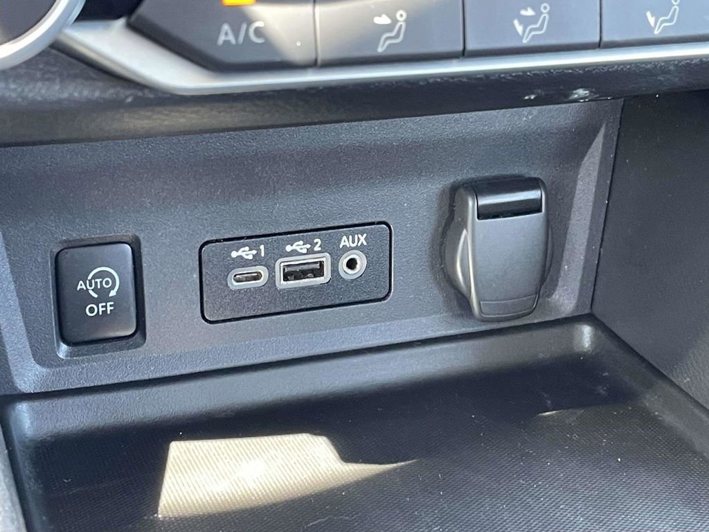 Used 2024 Nissan Sentra SV image 18