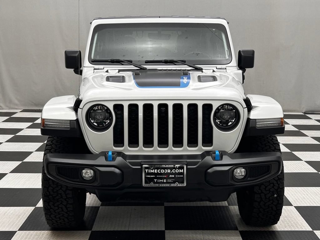 Used 2023 Jeep Wrangler Unlimited Rubicon 4xe w/ Cold Weather Group AWD/4WD image 3