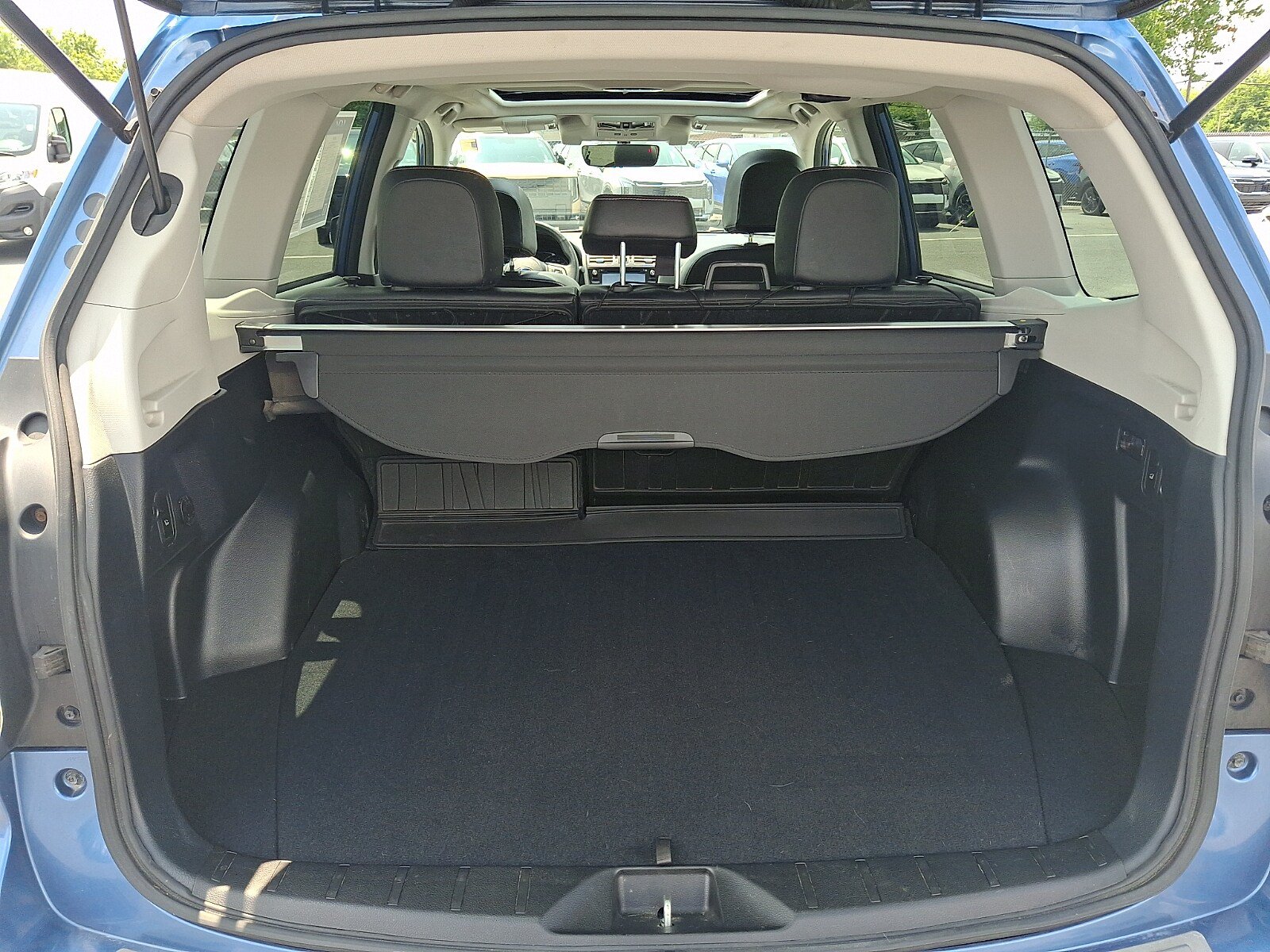 Used 2017 Subaru Forester 2.5i Touring AWD/4WD image 30