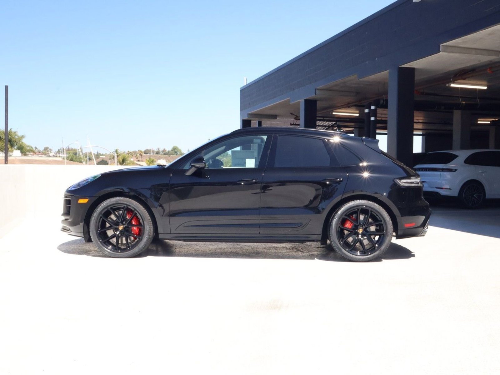 New 2026 Porsche Macan GTS AWD/4WD video 2