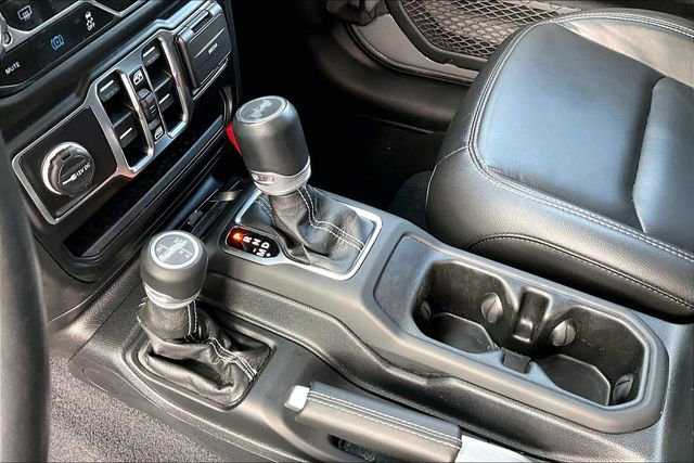 Used 2021 Jeep Wrangler Unlimited Sahara w/ Cold Weather Group image 13