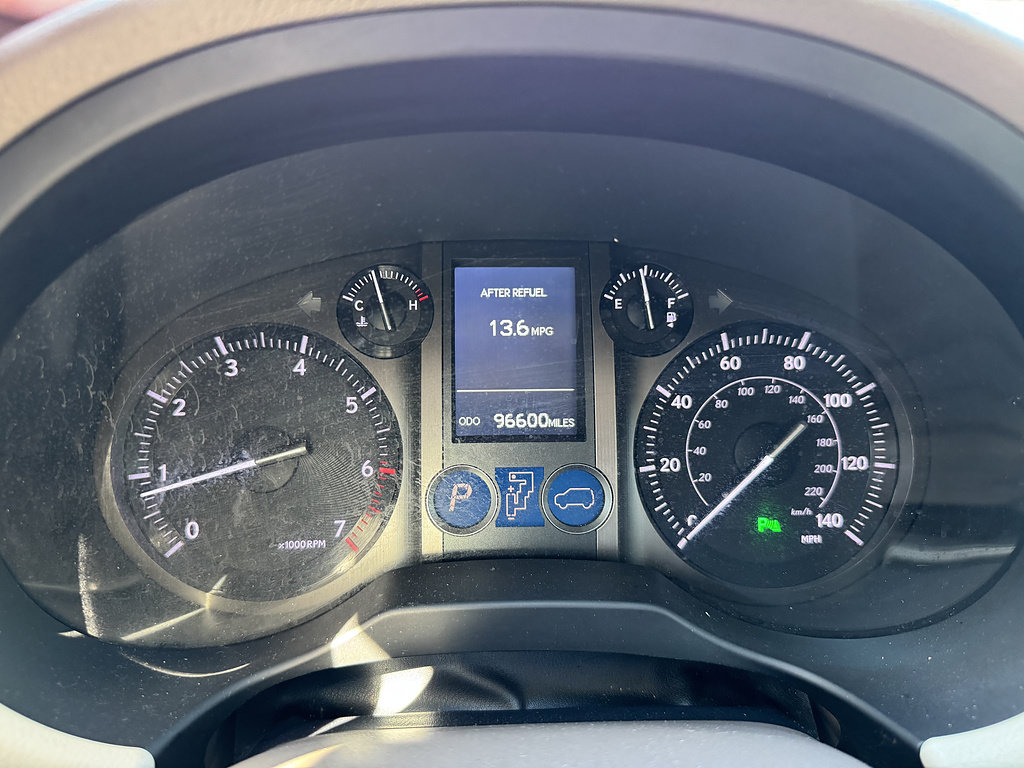 Used 2013 Lexus GX 460 w/ Comfort Plus Pkg AWD/4WD image 18