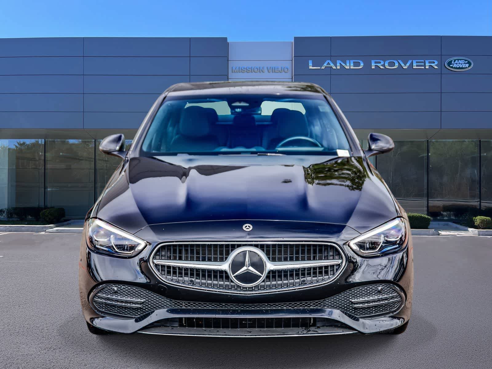 Used 2025 Mercedes-Benz C 300 4MATIC Sedan image 2