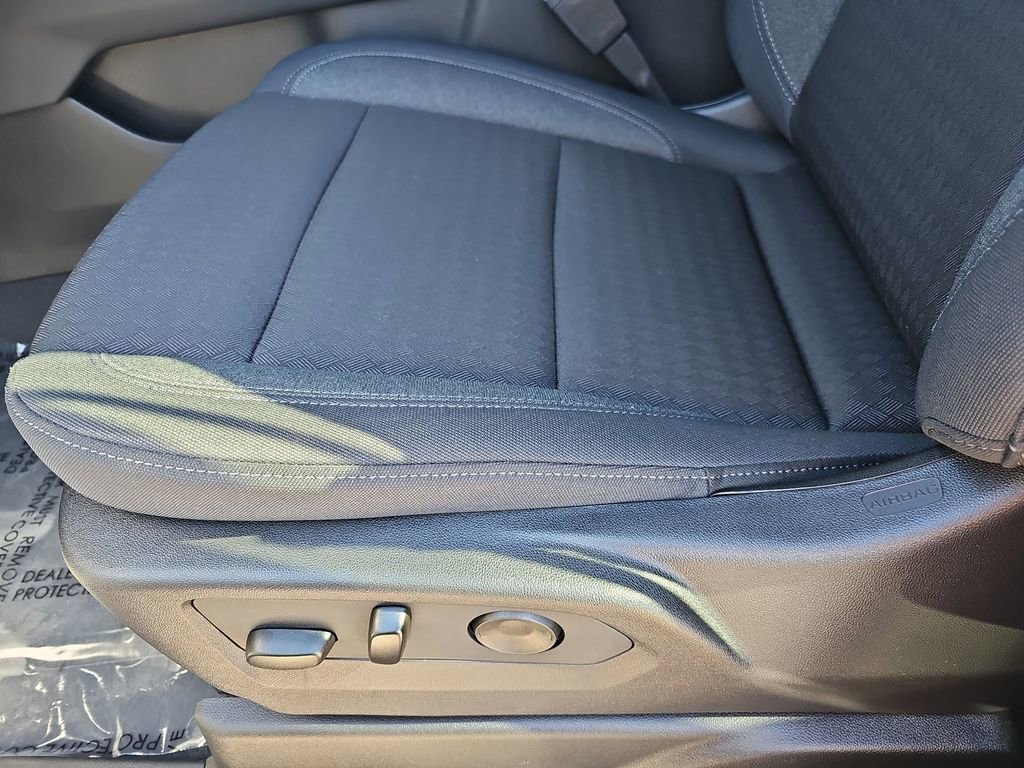 New 2026 Chevrolet Suburban LS image 30