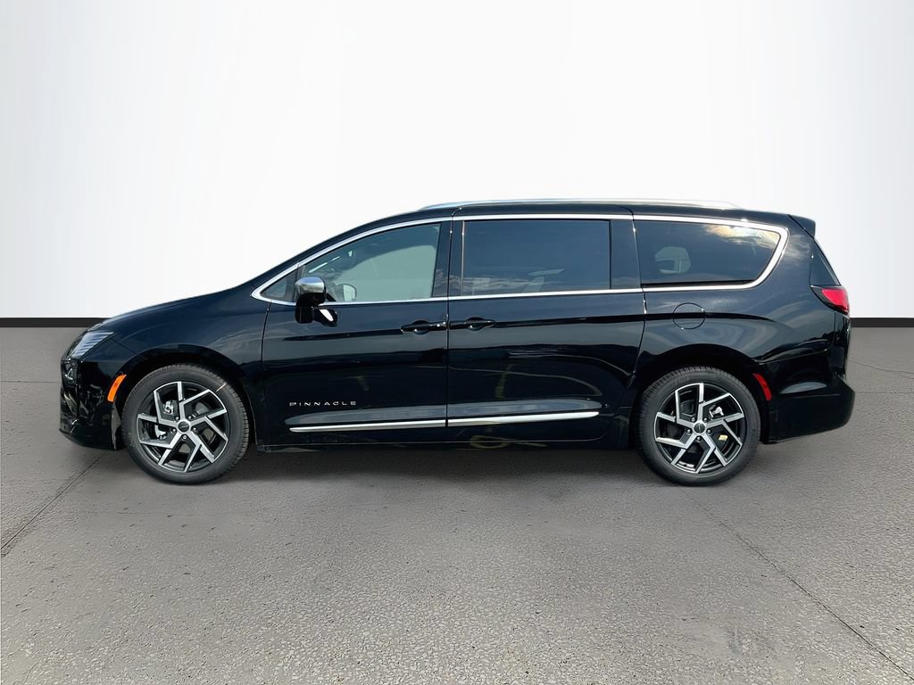 New 2027 Chrysler Pacifica Pinnacle w/ Theater Group FWD image 4