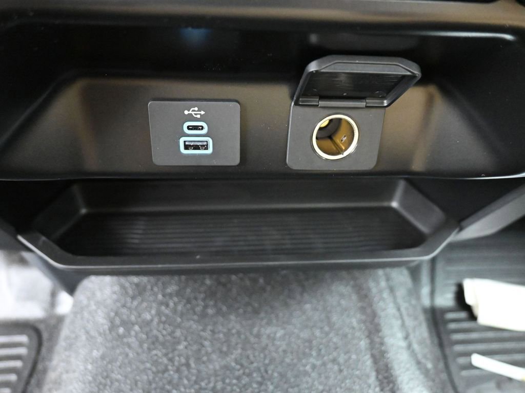 New 2025 Ford F350 XLT image 30