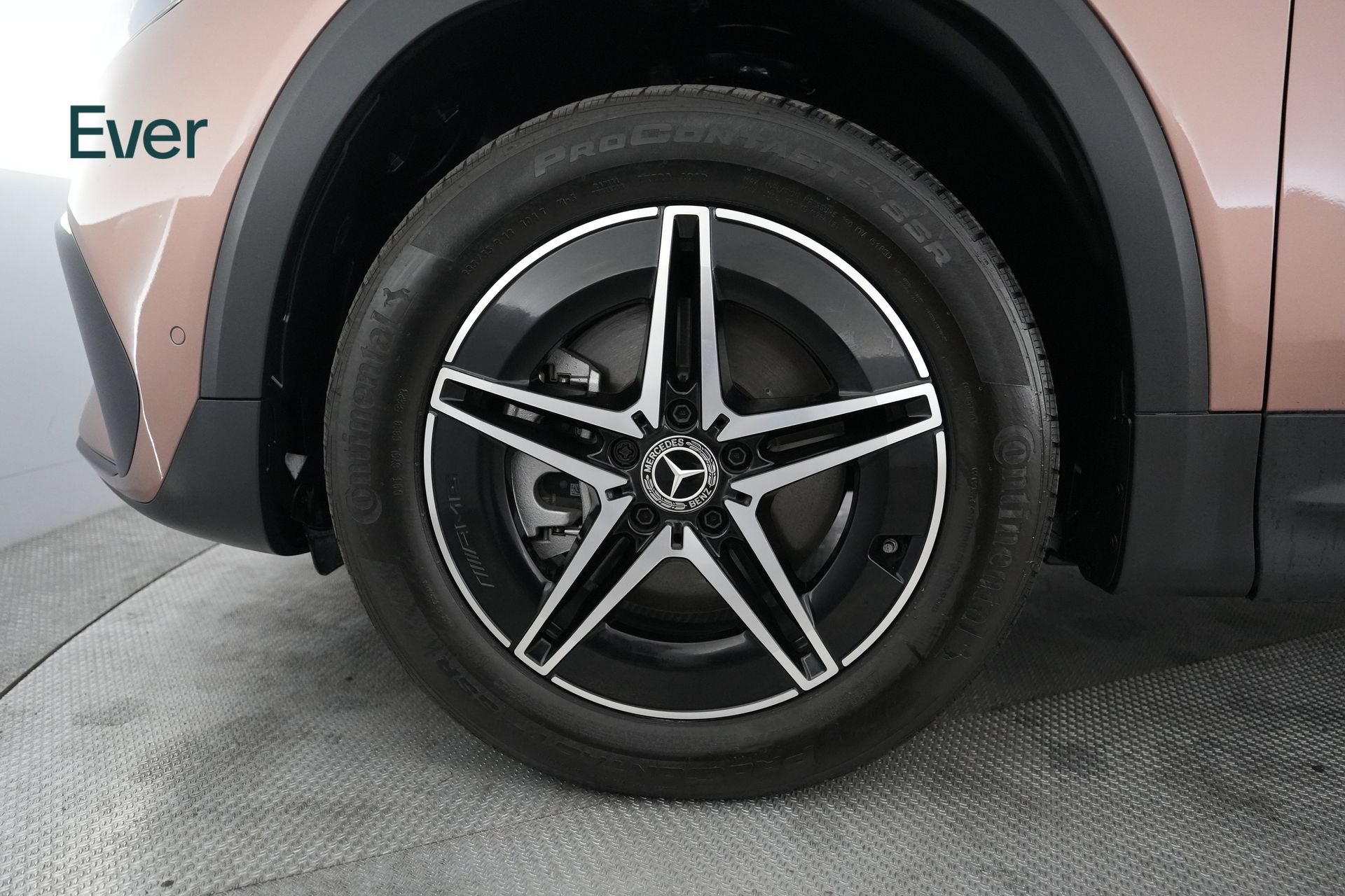 Used 2023 Mercedes-Benz EQB 300 4MATIC image 19