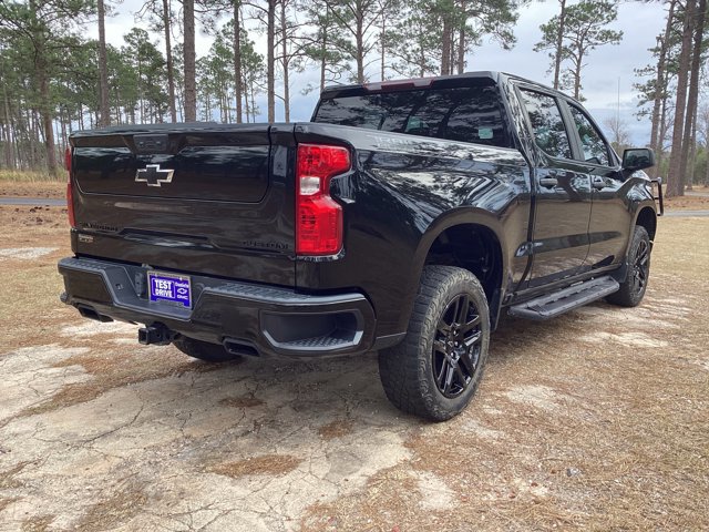 Used 2022 Chevrolet Silverado 1500 Custom Trail Boss w/ Midnight Edition AWD/4WD image 5