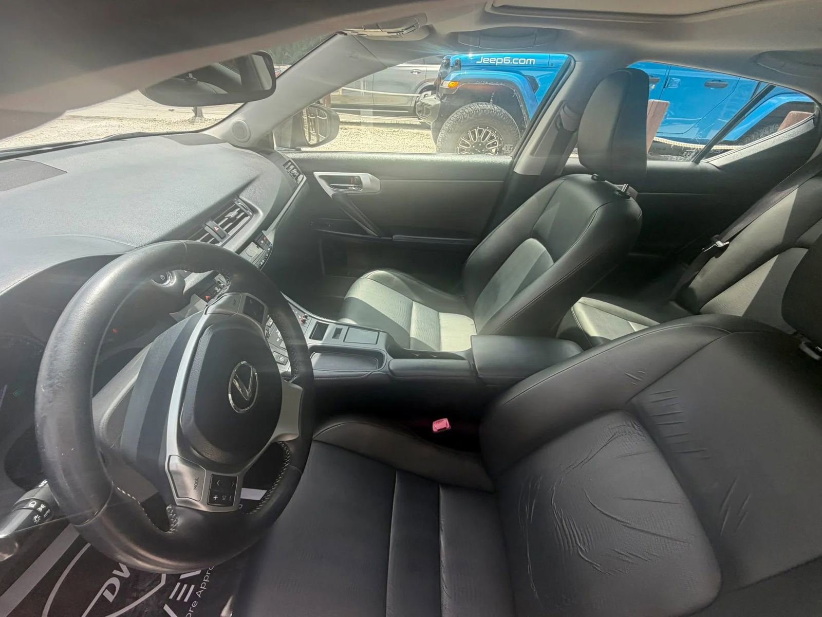 Used 2013 Lexus CT 200h w/ Premium Pkg w/Backup Camera FWD image 9
