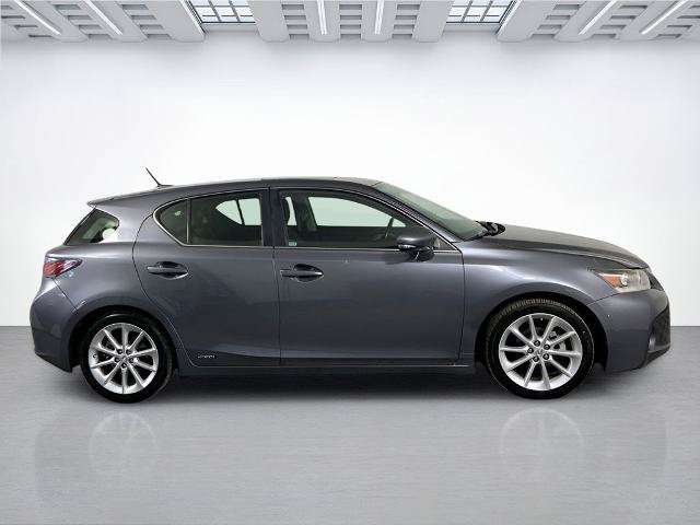 Used 2013 Lexus CT 200h w/ Premium Pkg w/Navigation FWD image 2