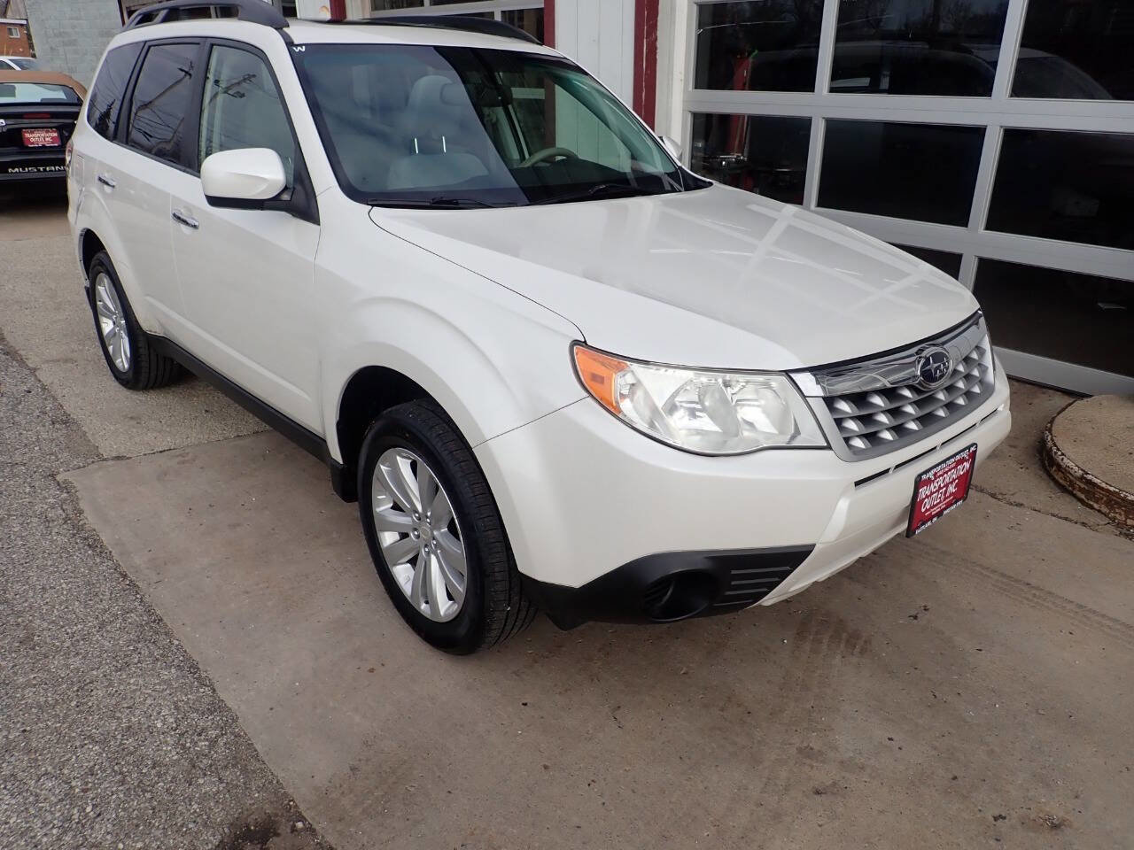 Used 2012 Subaru Forester 2.5X Premium w/ Popular Pkg 3 image 21