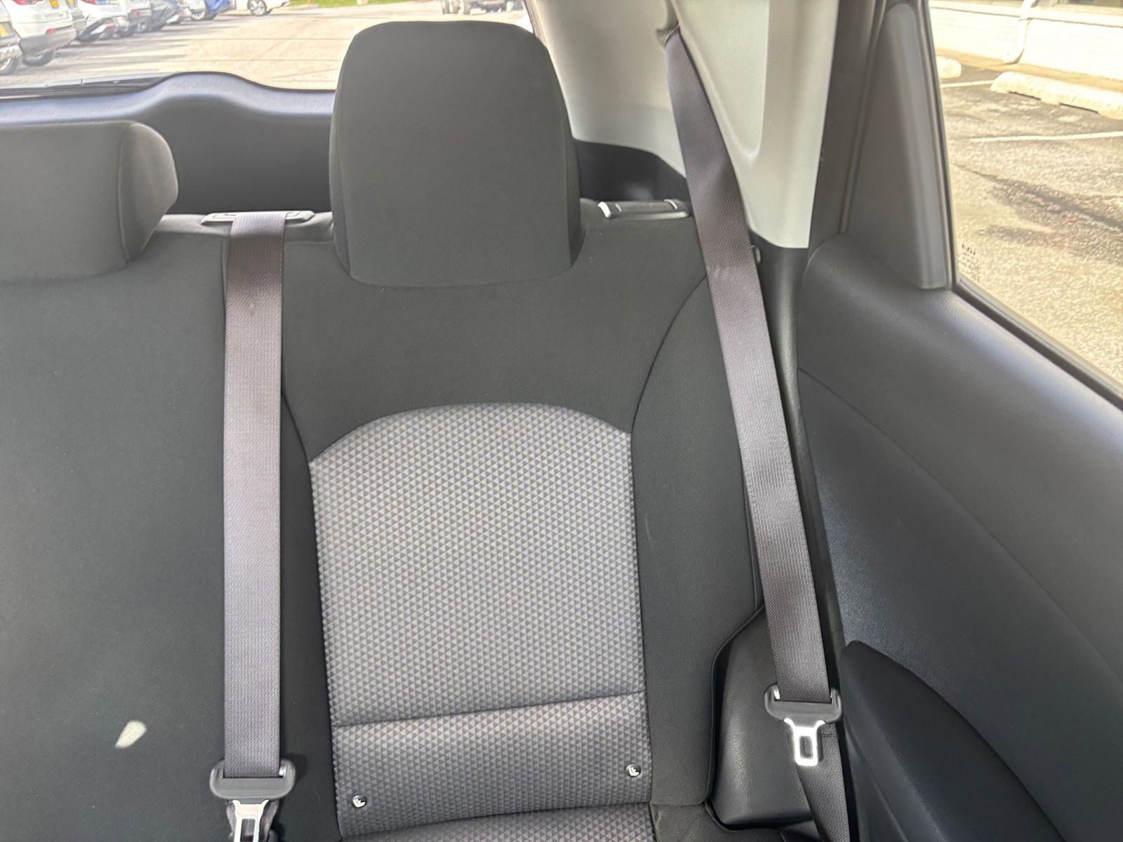 Used 2025 Kia Soul LX w/ LX Technology Package FWD image 35