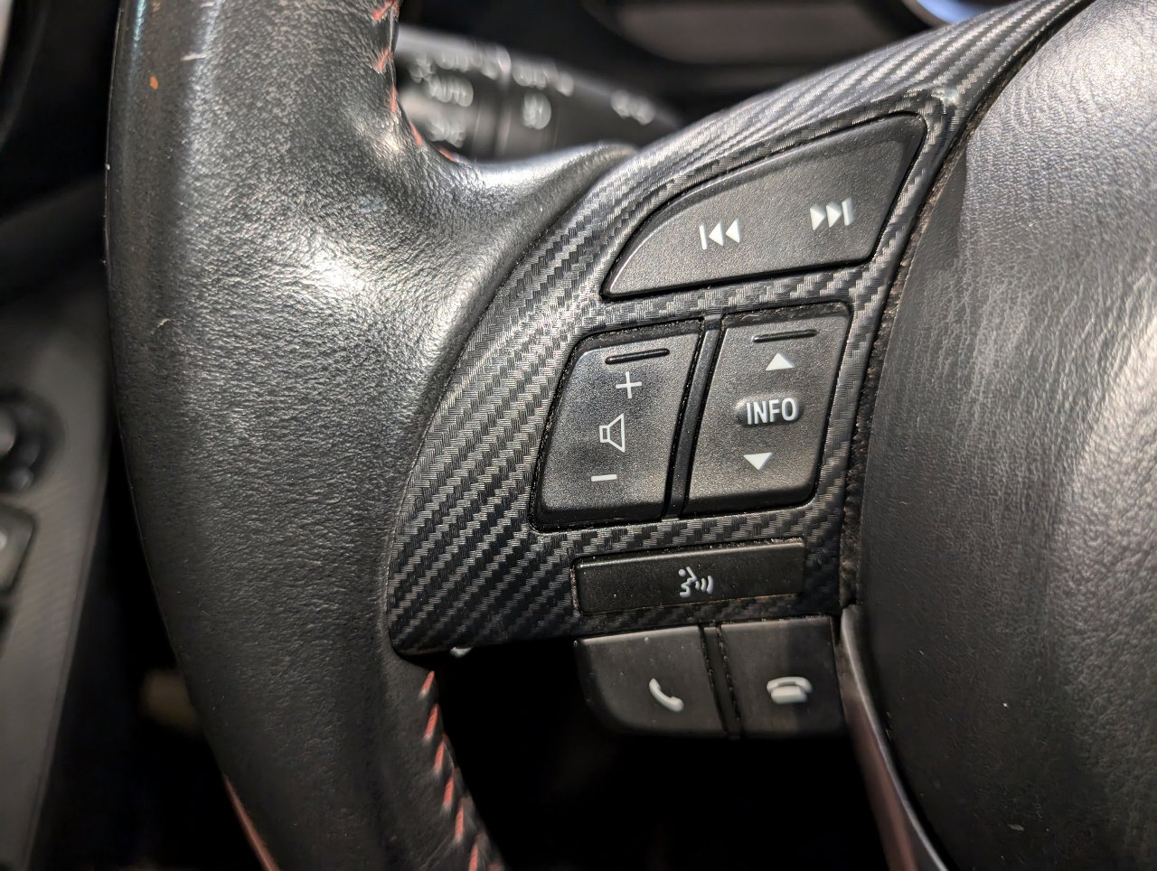 Used 2016 MAZDA MAZDA3 i Touring image 41