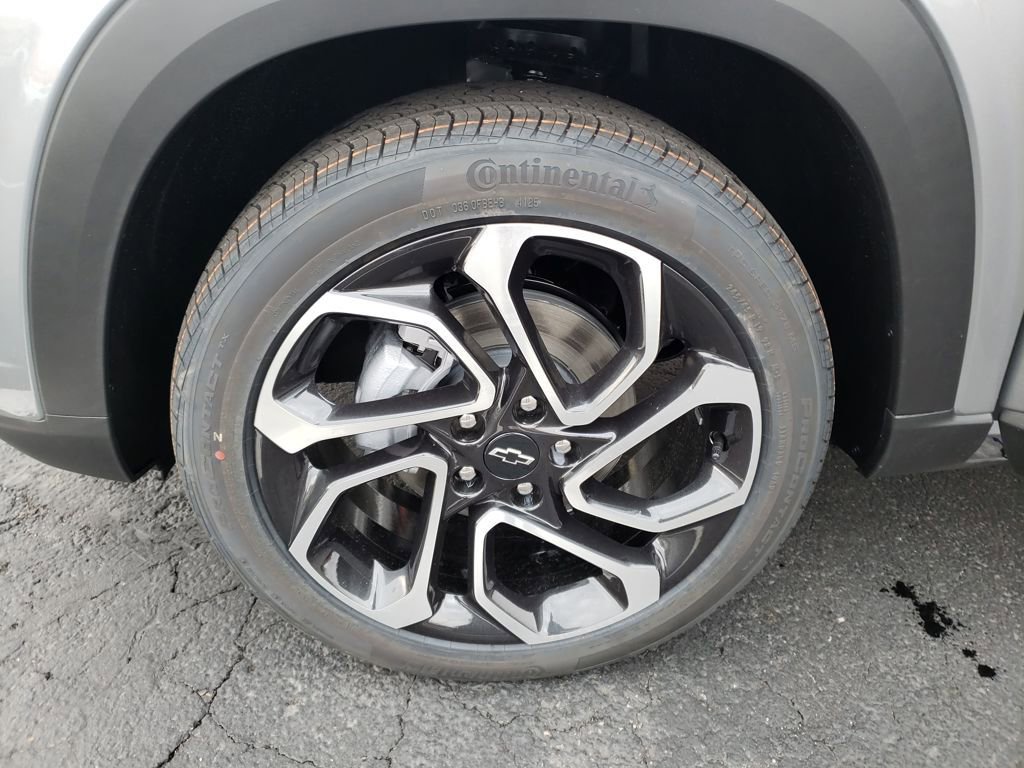 New 2026 Chevrolet Trax RS w/ Driver Confidence Package image 23