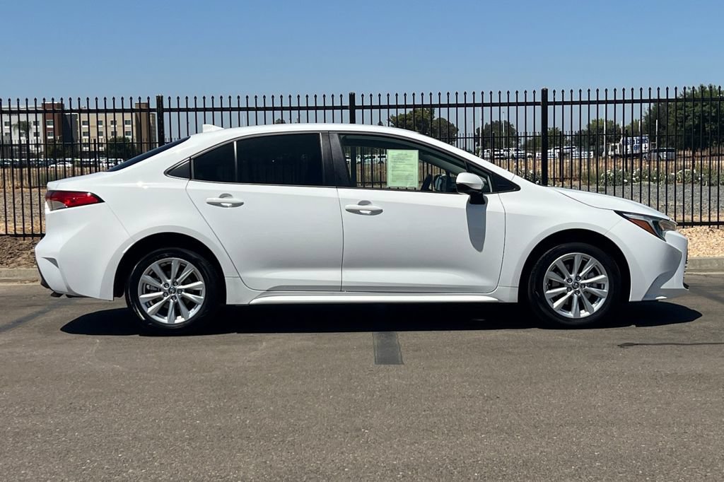 Certified 2026 Toyota Corolla LE w/ LE Premium Package FWD image 3