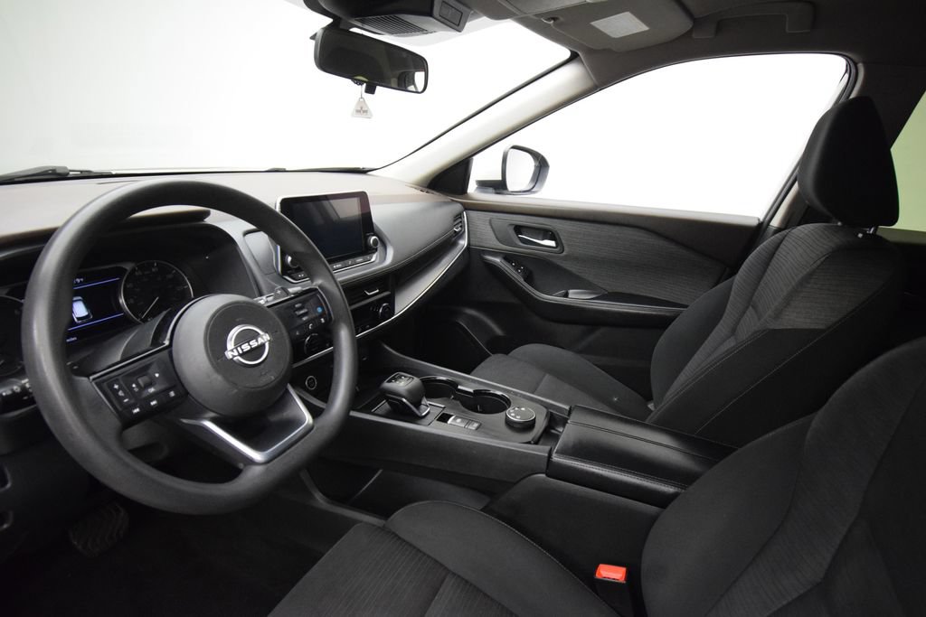 Used 2023 Nissan Rogue SV AWD/4WD image 7
