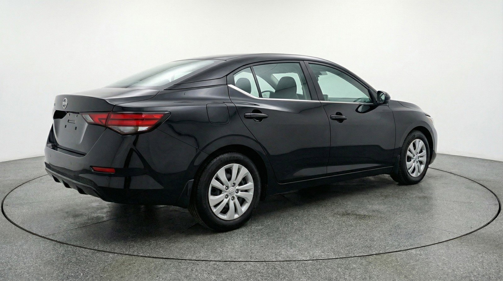 Used 2025 Nissan Sentra S FWD image 7