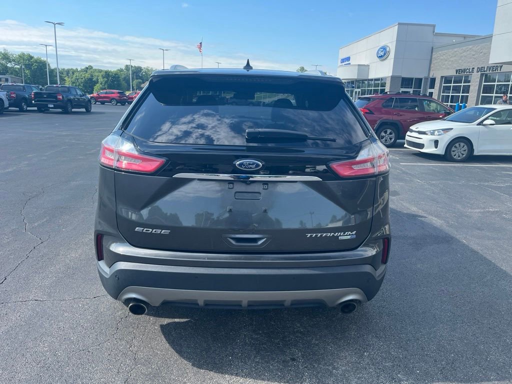 Used 2019 Ford Edge Titanium AWD/4WD image 2