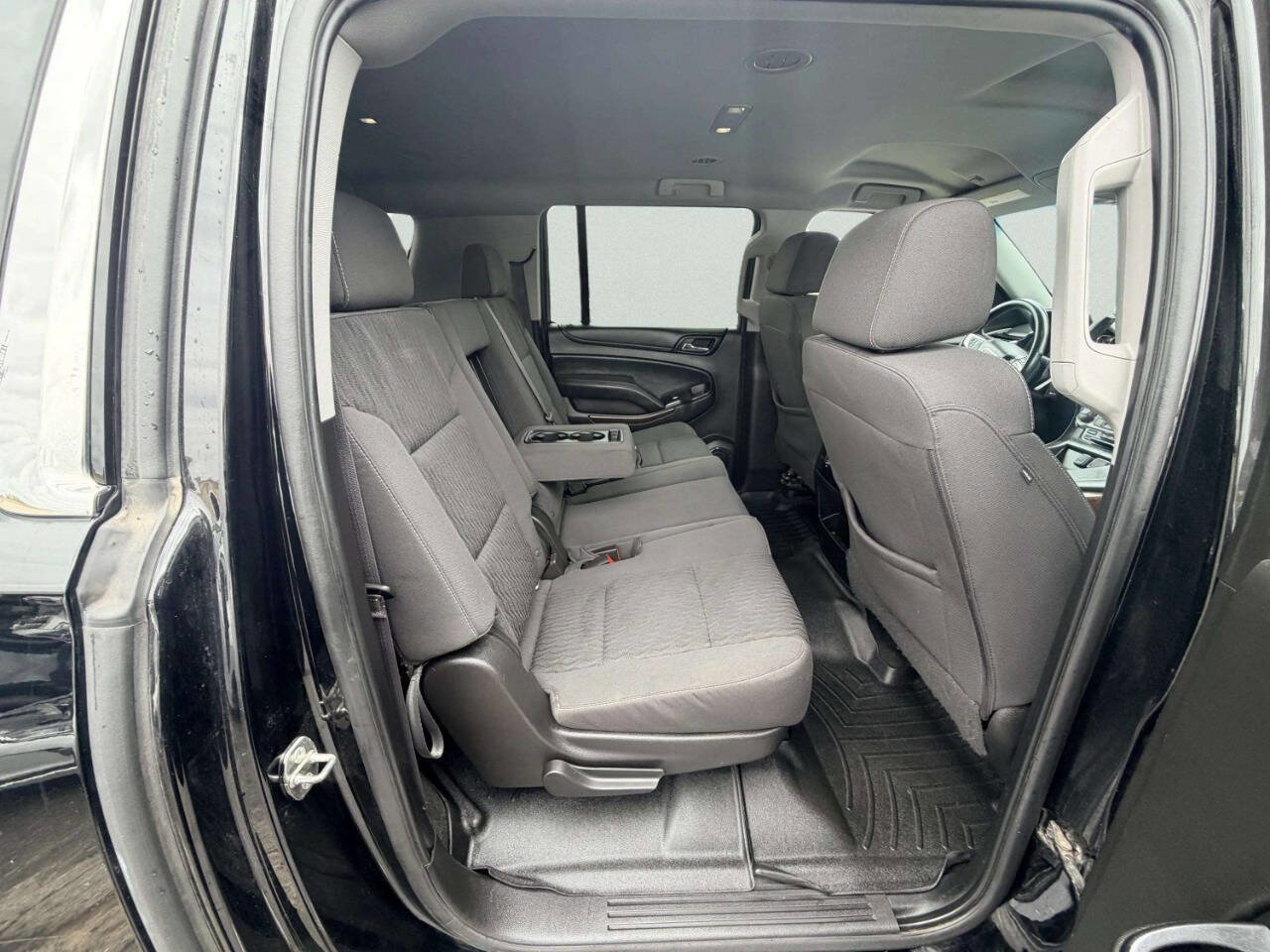 Used 2016 GMC Yukon XL SLE w/ Enhanced Driver Alert Package AWD/4WD image 24
