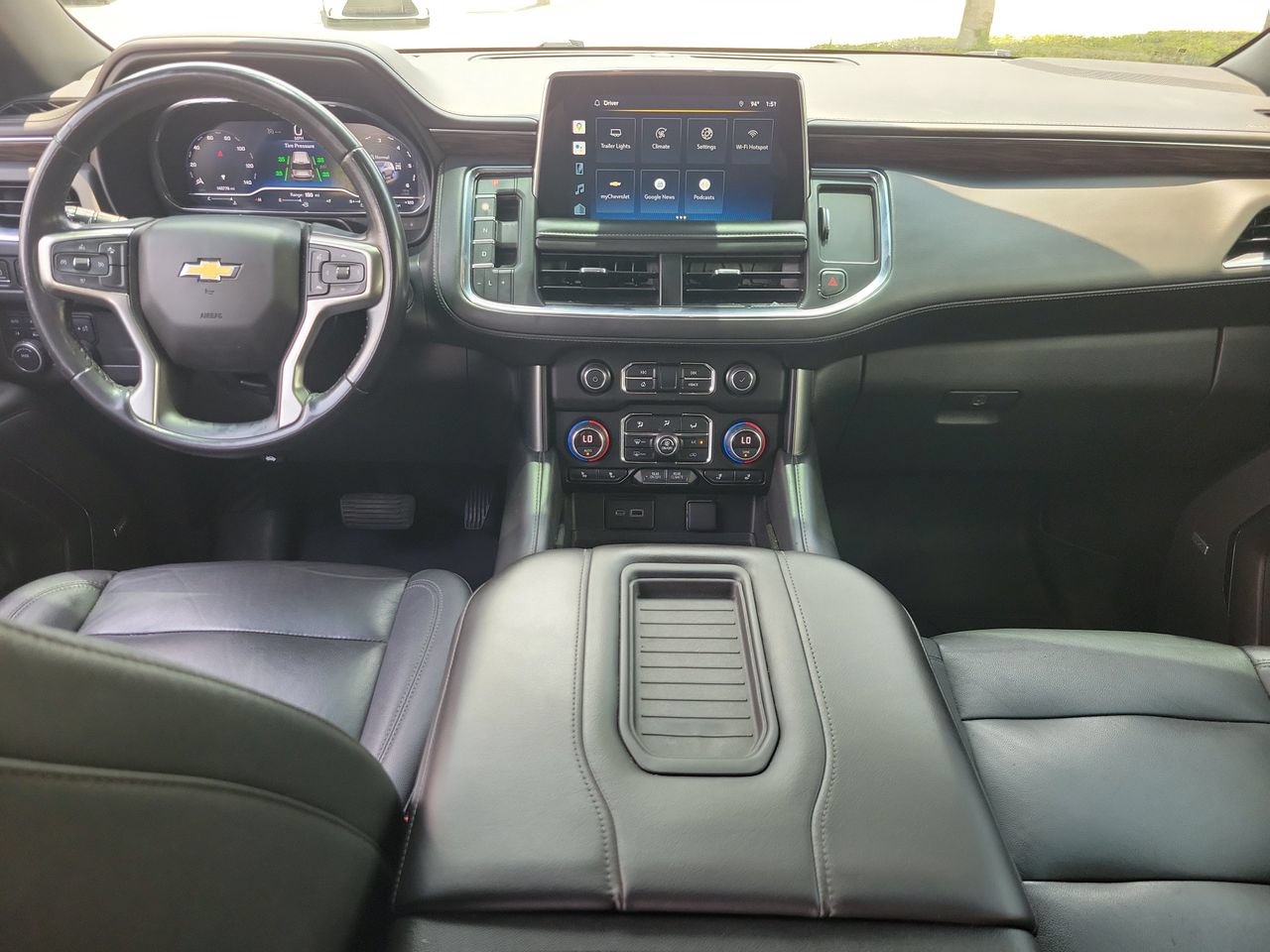 Used 2022 Chevrolet Suburban LT AWD/4WD image 13