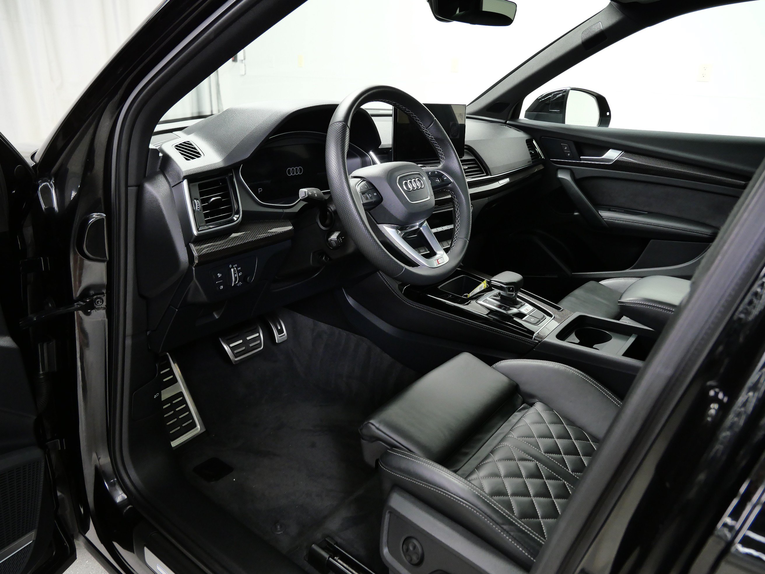 Used 2023 Audi SQ5 Premium Plus w/ Premium Plus Package AWD/4WD image 14
