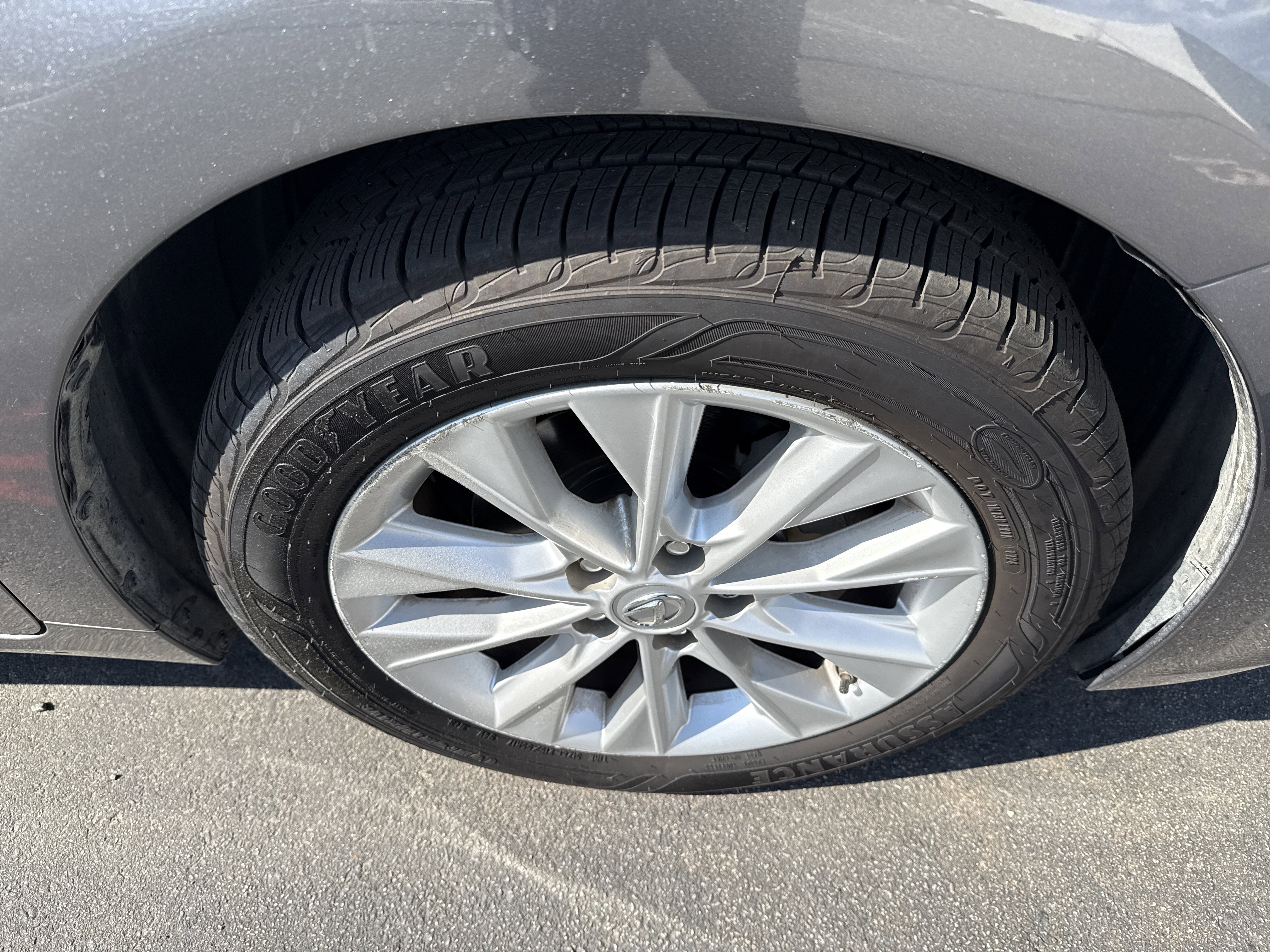 Used 2013 Lexus ES 300h w/ Luxury Pkg image 5