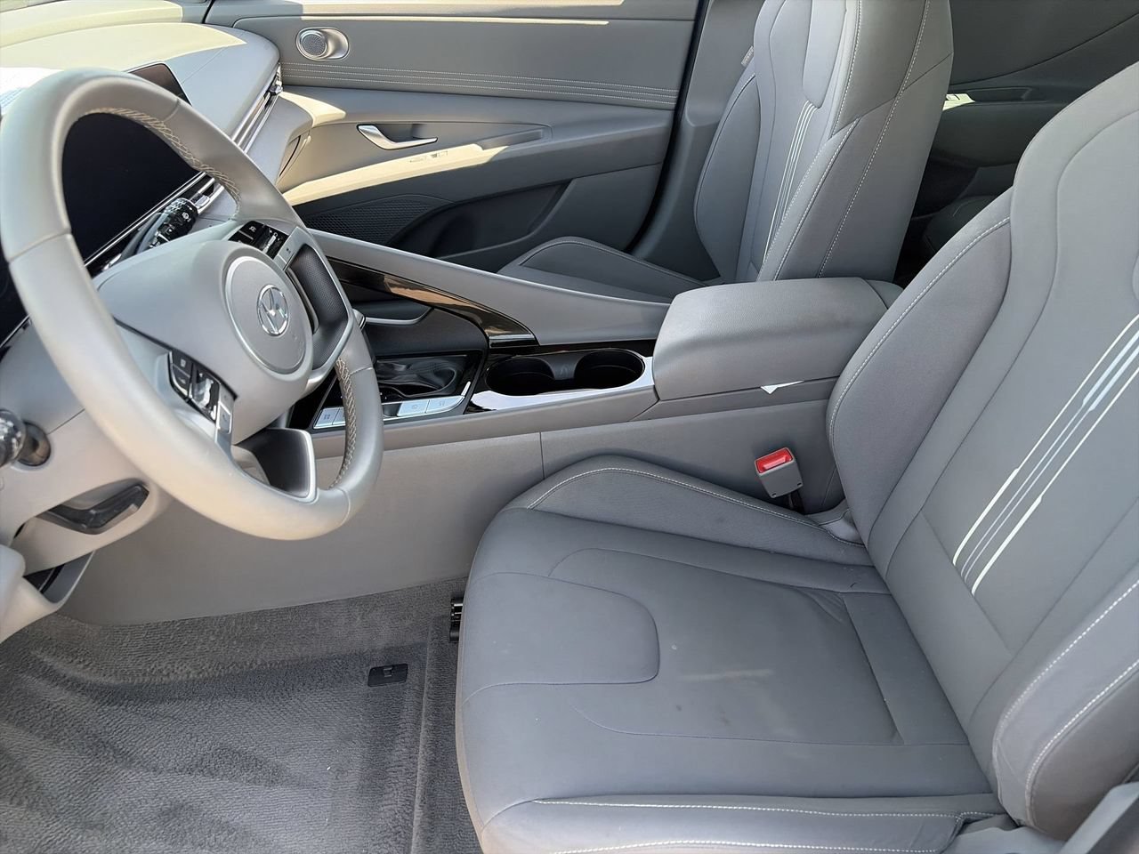 Certified 2023 Hyundai Elantra SEL w/ Convenience Package FWD image 18