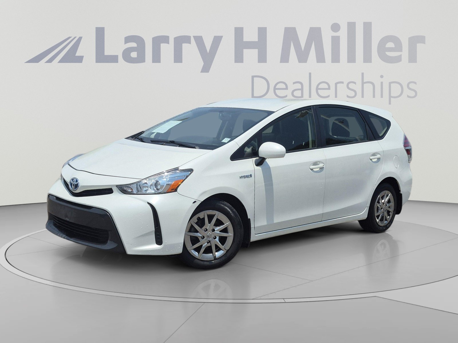 Used 2016 Toyota Prius V Two FWD video 1