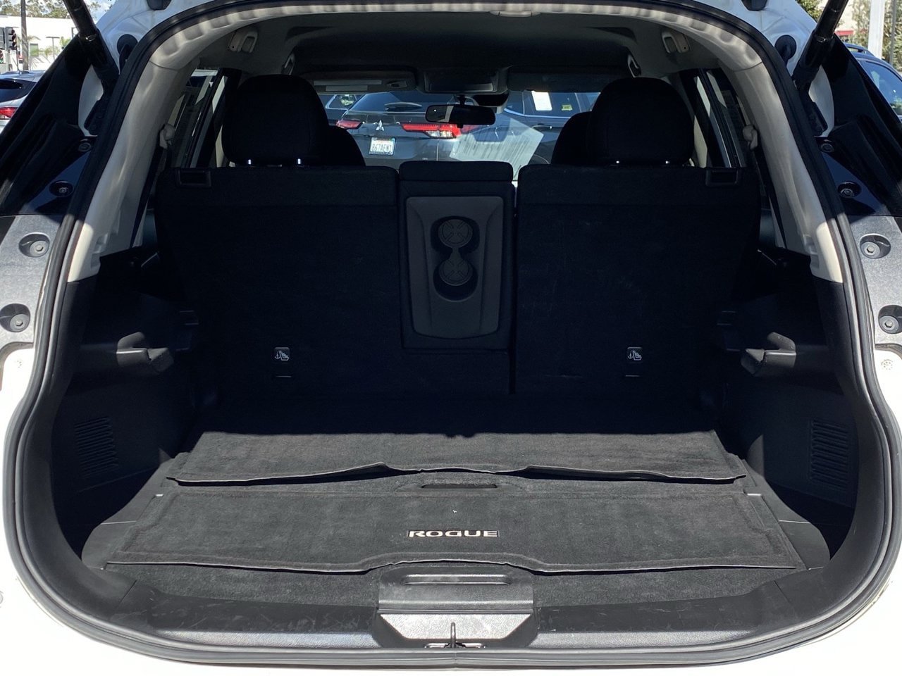Certified 2020 Nissan Rogue SV FWD image 13
