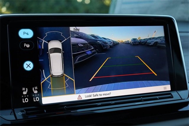 New 2026 Volkswagen Atlas SEL Premium R-Line image 18