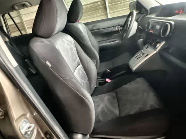Used 2012 Scion xB FWD image 12