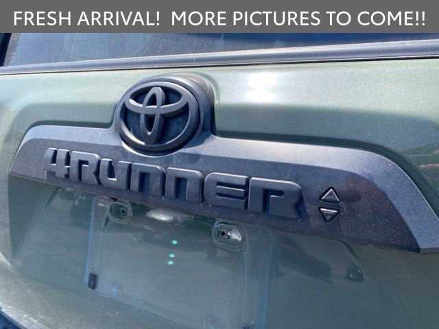Used 2022 Toyota 4Runner TRD Off-Road Premium w/ Moonroof Package AWD/4WD image 10