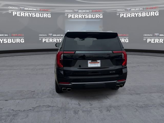 Certified 2025 GMC Yukon Denali Ultimate w/ LPO, Floor Liner Package AWD/4WD image 7
