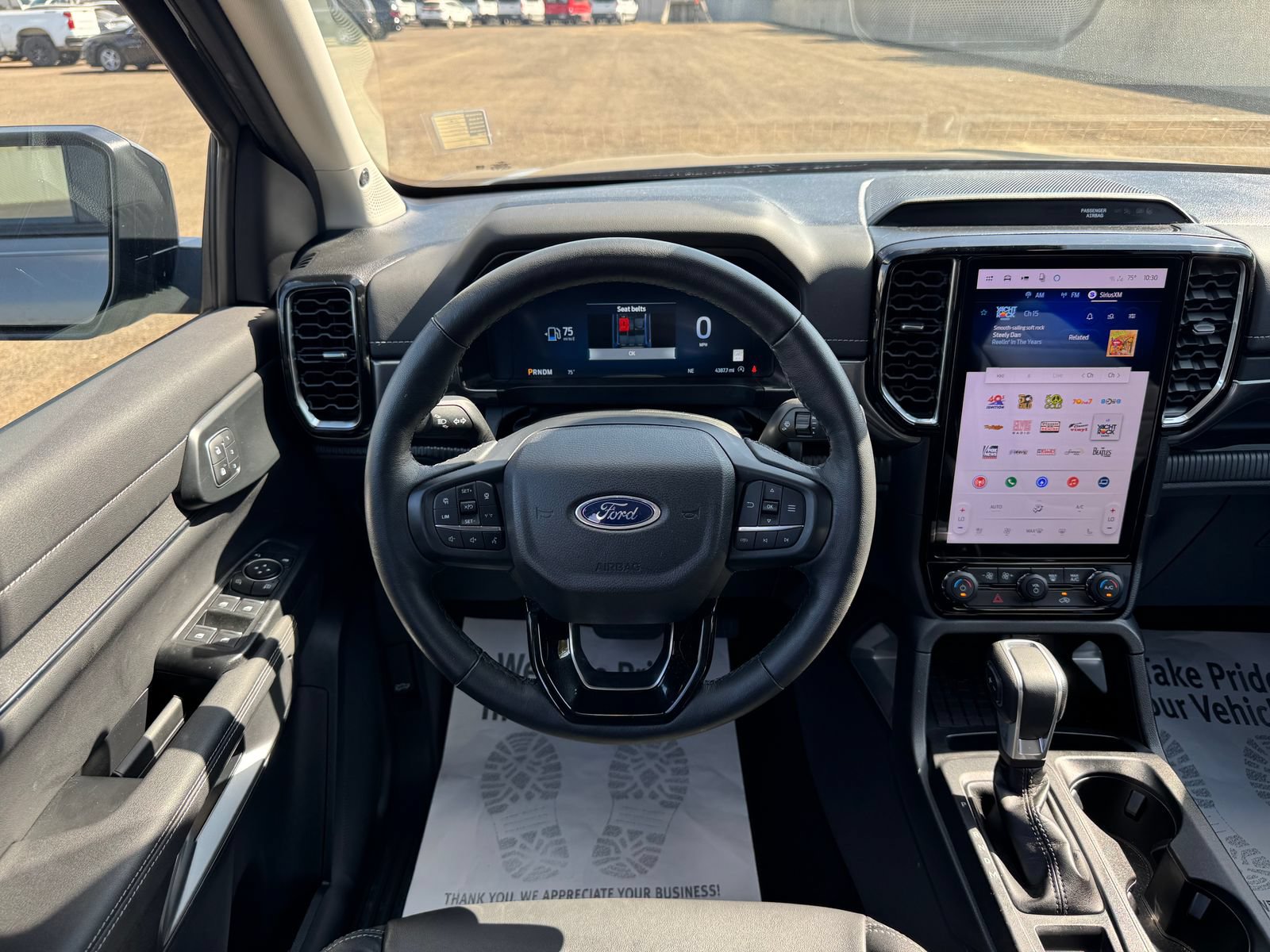 Used 2025 Ford Ranger Lariat w/ FX4 Off-Road Package AWD/4WD image 18