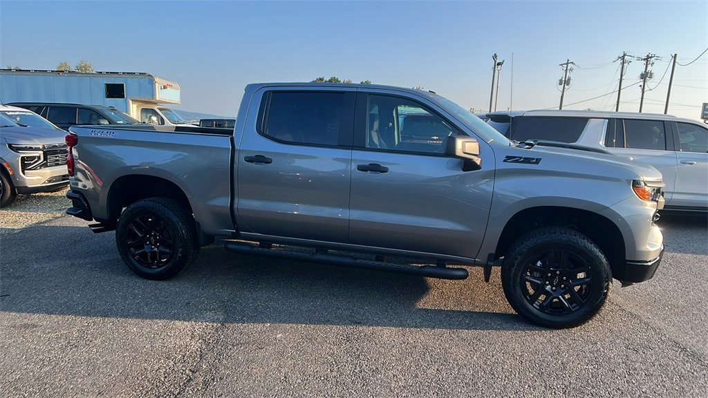 New 2026 Chevrolet Silverado 1500 Custom Trail Boss w/ Turbomax Blackout Package image 4