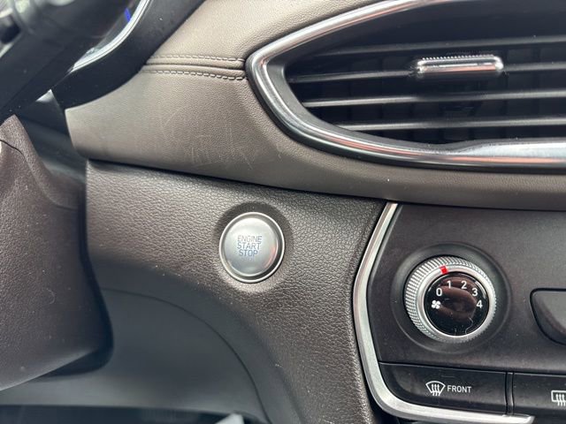 Used 2020 Hyundai Santa Fe SEL image 17