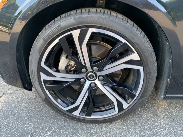 Used 2024 Volvo S60 B5 Core w/ Climate Package FWD image 9
