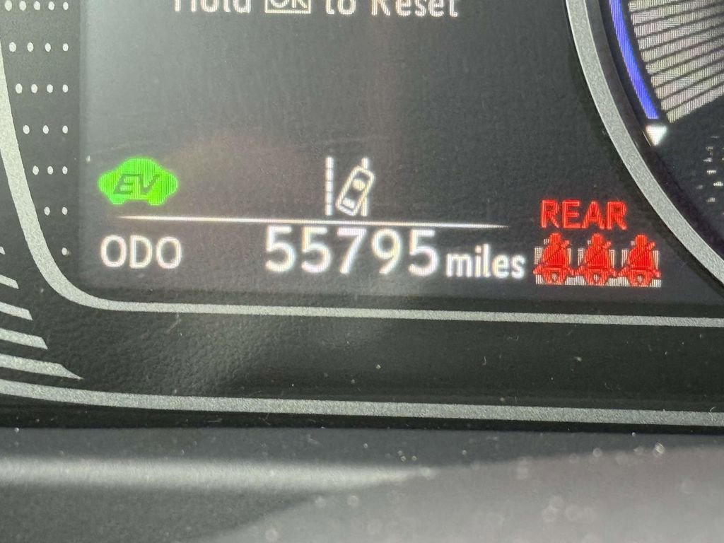 Used 2020 Lexus UX 250h w/ Premium Package AWD/4WD image 32